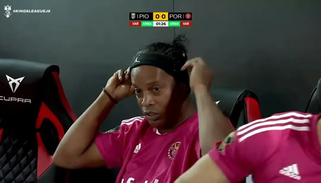 Zarobki Ronaldinho: Jak piłkarz stracił fortunę po karierze?