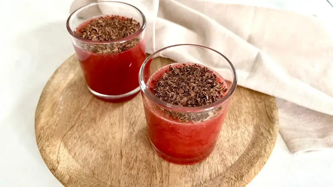 Jak zrobić idealną galaretkę z żelatyny? Bez grudek i zawsze tężejącą!