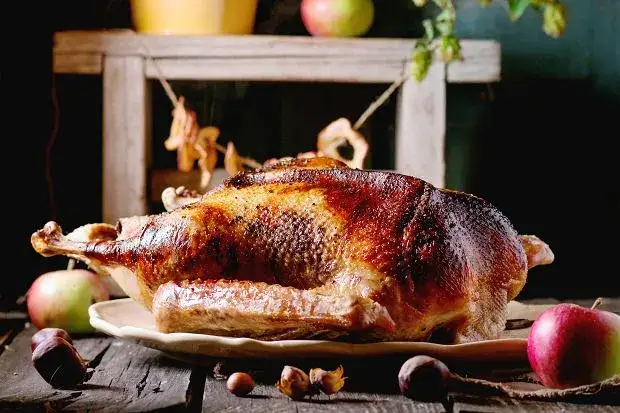 Jakie przyprawy do gęsi podkreślą jej wyjątkowy smak i aromat?