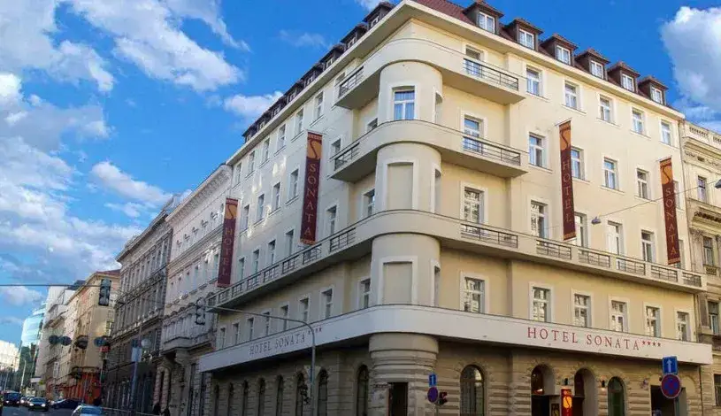 Hotele w Pradze, gdzie mówią po polsku – komfort i łatwa komunikacja