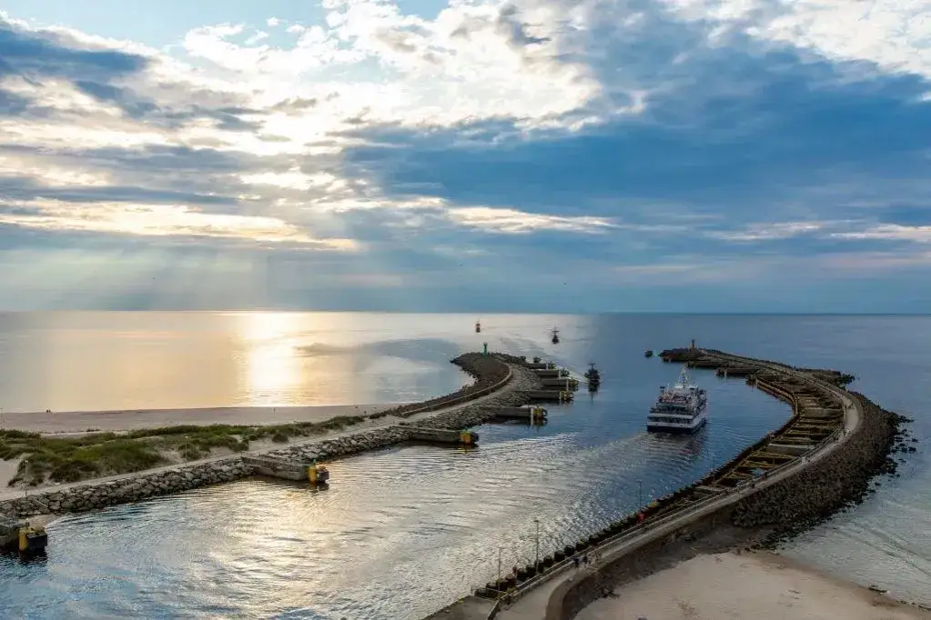 Co zwiedzać w okolicach Kołobrzegu? Odkryj najciekawsze atrakcje