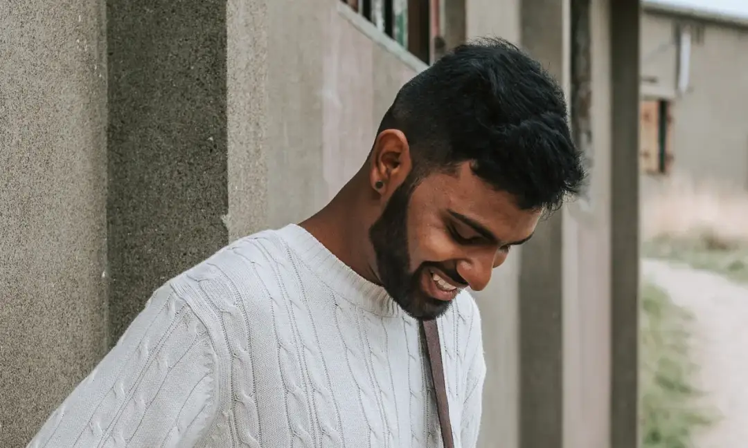 Ile mm ma kolczyk do ucha? Odpowiednie wymiary dla każdego typu przekłucia