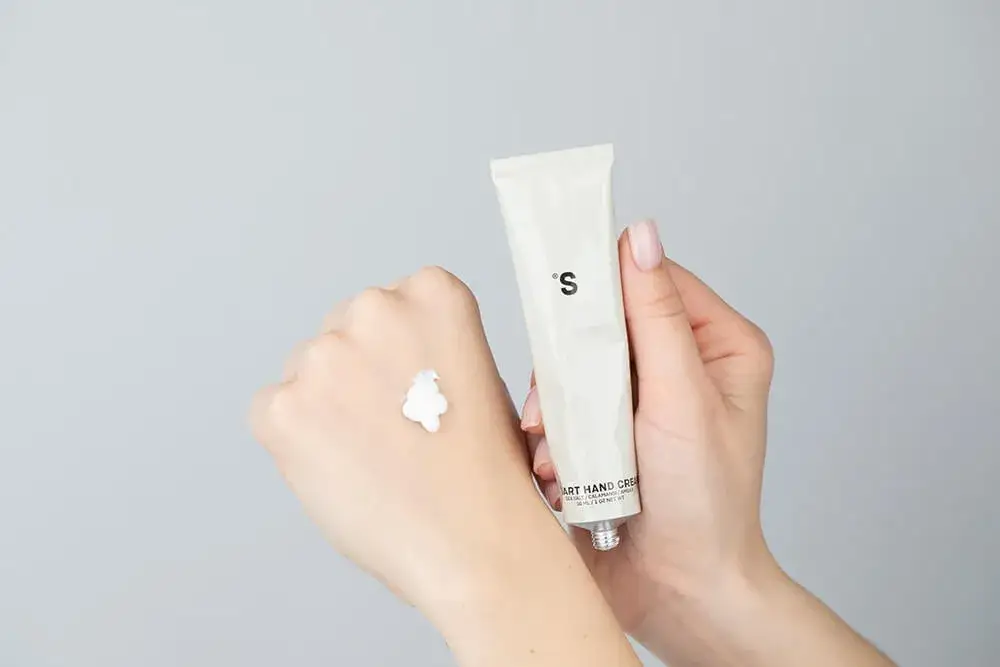 Top 5 kremów nawilżających do rąk: Twoje dłonie będą Ci wdzięczne