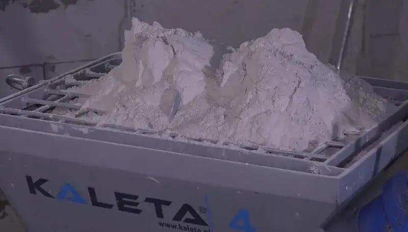 Jaki tynk cementowo-wapienny czy gipsowy - kluczowe różnice i porady