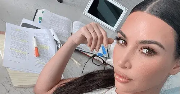 Przedłużanie rzęs efekt Kim Kardashian – jak osiągnąć naturalny i gęsty wygląd?