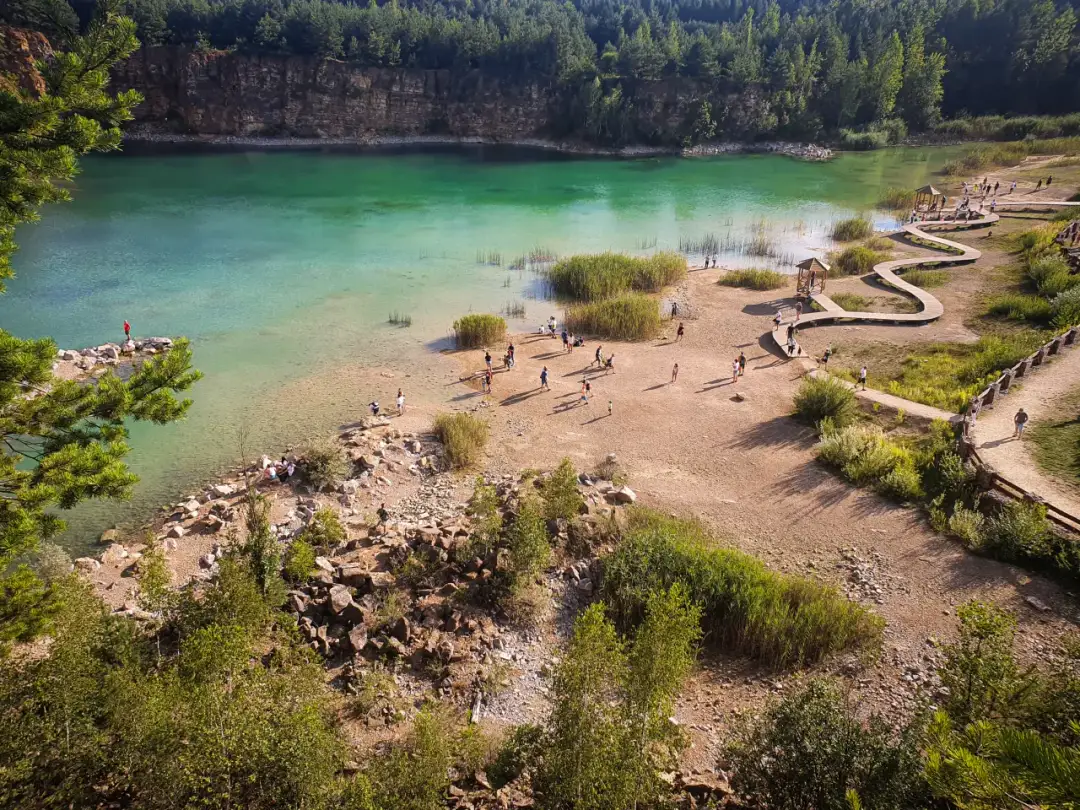 Odkryj Dolinę Żabnika: Jaworzno szlaki, wywierzyska, porady Odkryj Dolinę Żabnika: Jaworzno szlaki, wywierzyska, porady