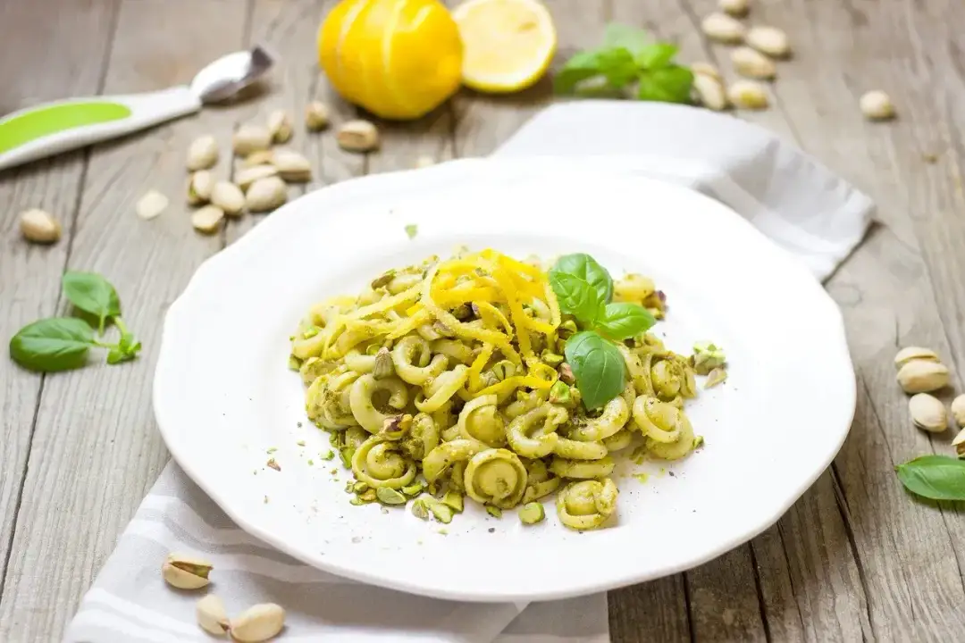 Jaki makaron do pesto? Odkryj najlepsze opcje dla idealnego smaku