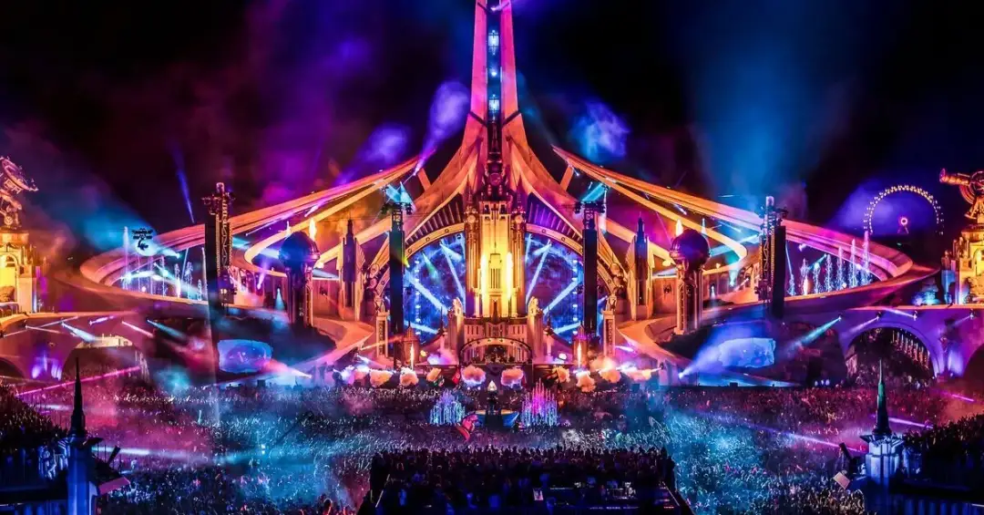 Ile zarabia DJ na Tomorrowland? Szokujące kwoty i fakty