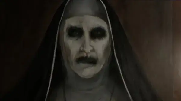 Film Zakonnica: Mroczny Horror z Uniwersum Obecności