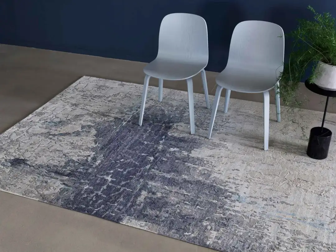 Jak wyczyścić wykładzinę na sucho i uniknąć kosztownych zniszczeń