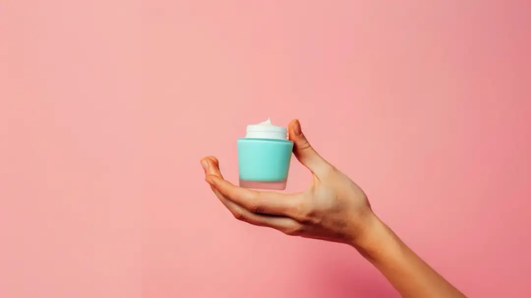 Jak wybrać dobry krem nawilżający? Klucze do skutecznej pielęgnacji.