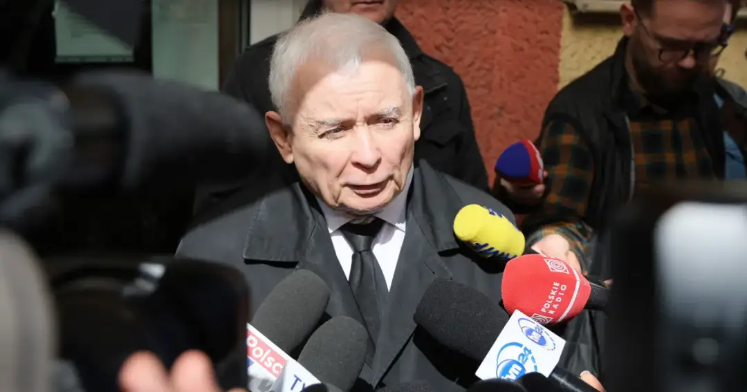 Dwie wieże Kaczyńskiego: kontrowersje, które wstrząsnęły Polską