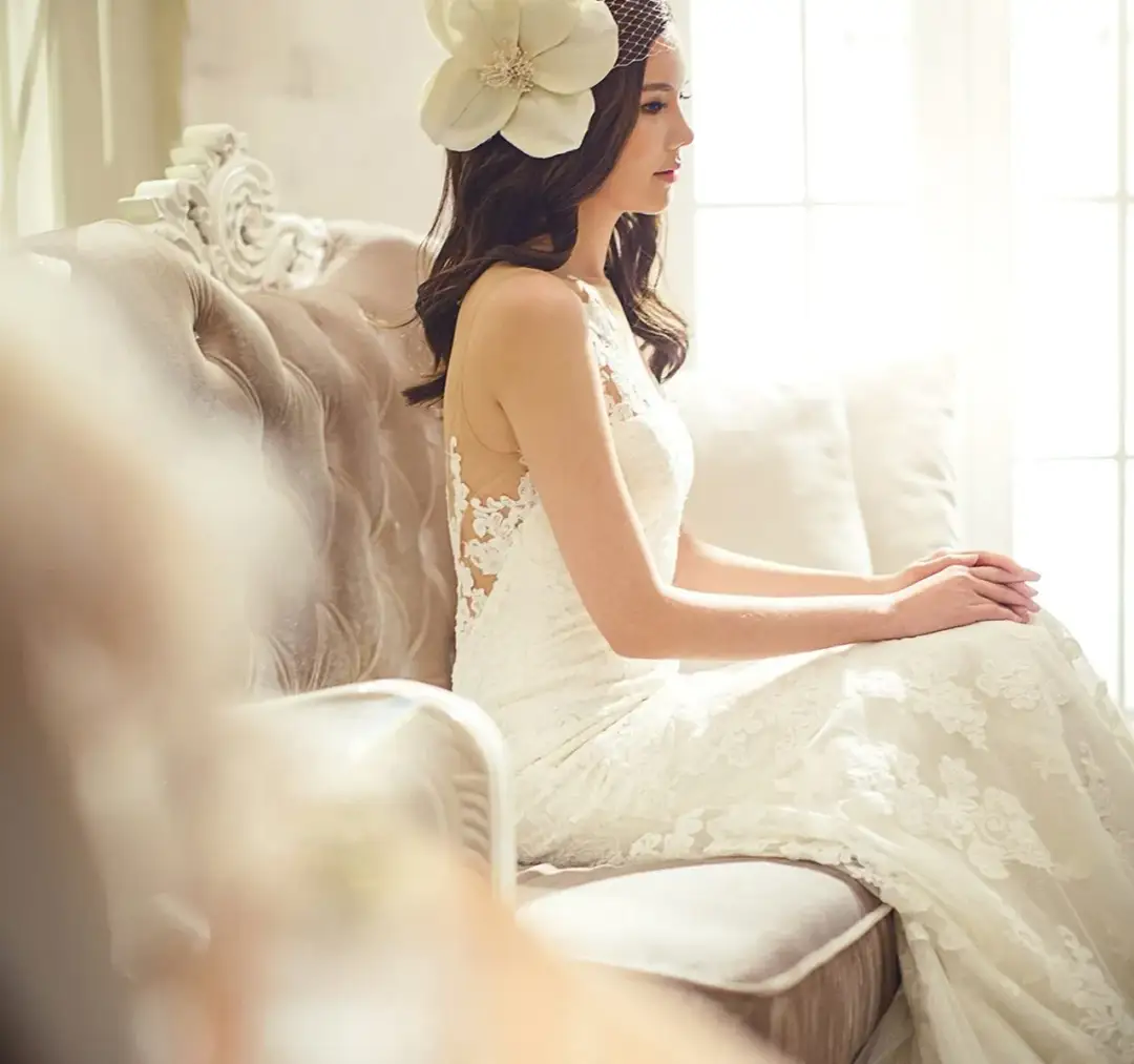 Suknia ślubna ecru dla kogo? Odkryj, jak dobrać idealny fason