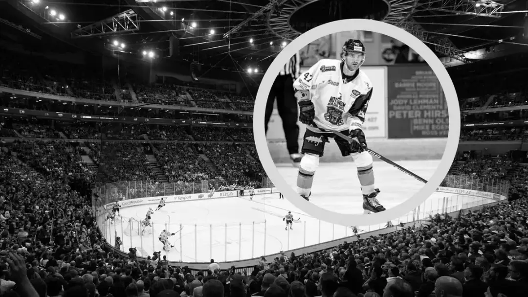 Tragedia na lodzie: Hokeista zmarł podczas meczu