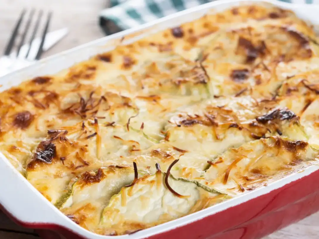 Szybka i prosta zapiekanka z cukinii, która zaskoczy Twoją rodzinę