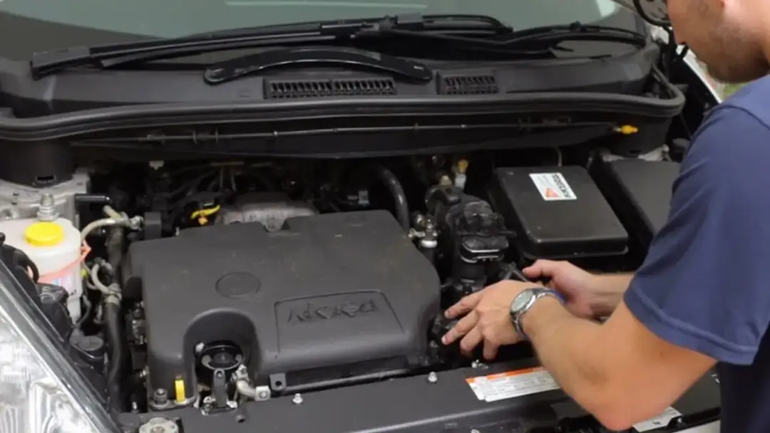 Gdzie jest silnik krokowy w Fordzie Fiesta 1.3 MK6 - lokalizacja krok po kroku