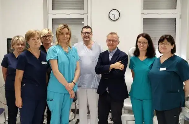 Jak sprawdzić czy lekarz ma umowę z NFZ i uniknąć niepewności