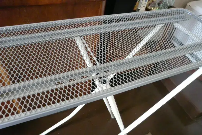 Jak zrobić deskę do prasowania tanio i łatwo - proste instrukcje