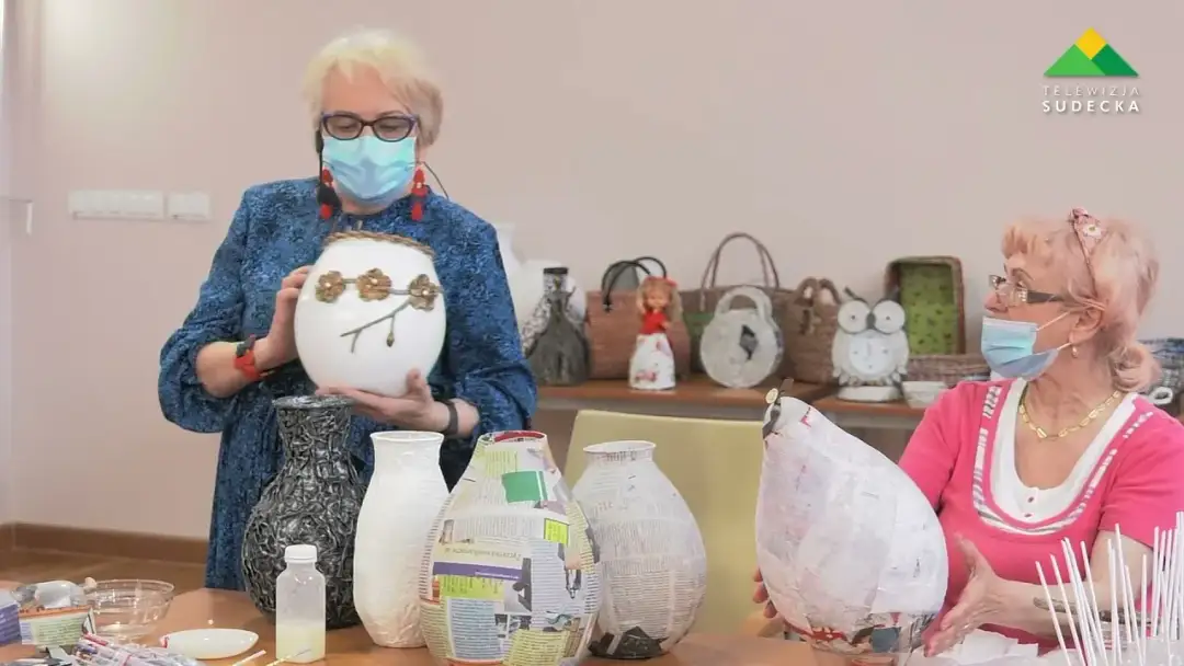 Pomysły na zajęcia z seniorami: Aktywizuj i daj radość!