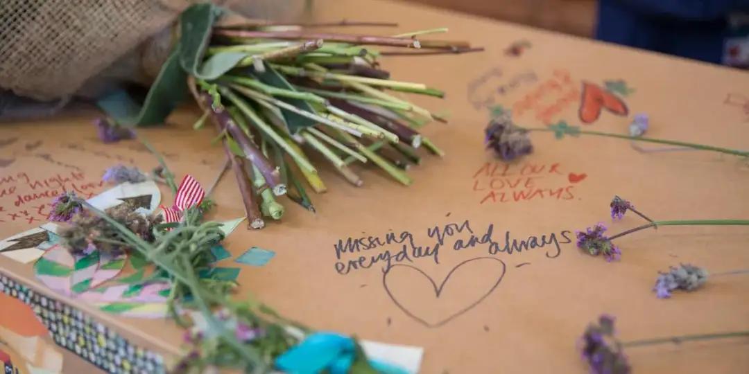 Jak wygląda pożegnanie przed kremacją i co warto o nim wiedzieć