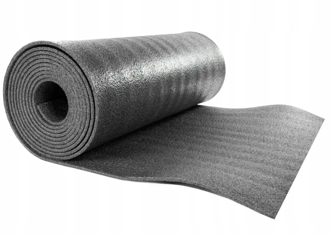 Gąbka pod panele podłogowe – właściwości, zalety i najlepsze zastosowania