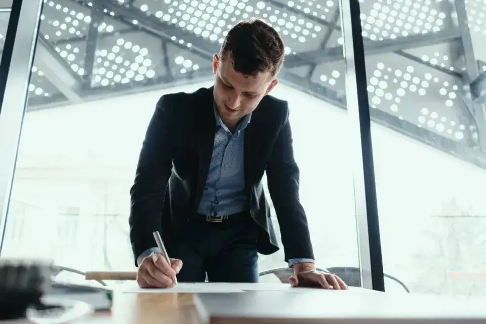 Czy umowa zlecenie można zerwać z dnia na dzień bez konsekwencji?