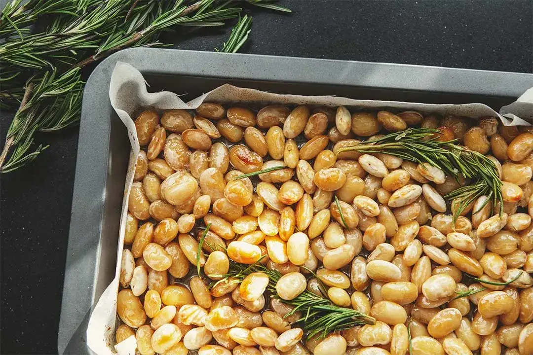 Biała fasola z puszki w roli głównej? Nasz szybki przepis na obiad