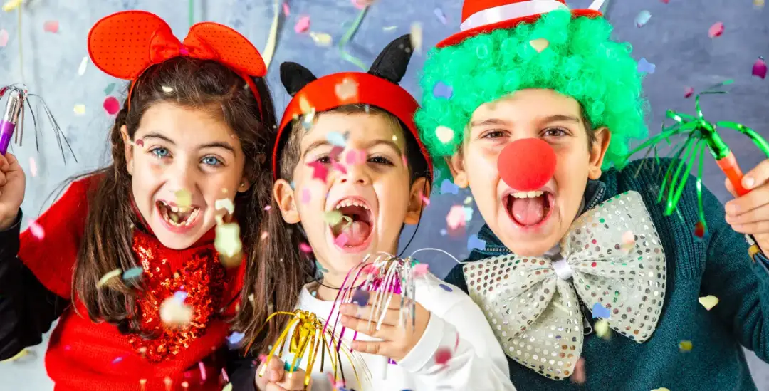 Zabawy karnawałowe dla dzieci i rodziców, które zachwycą całą rodzinę