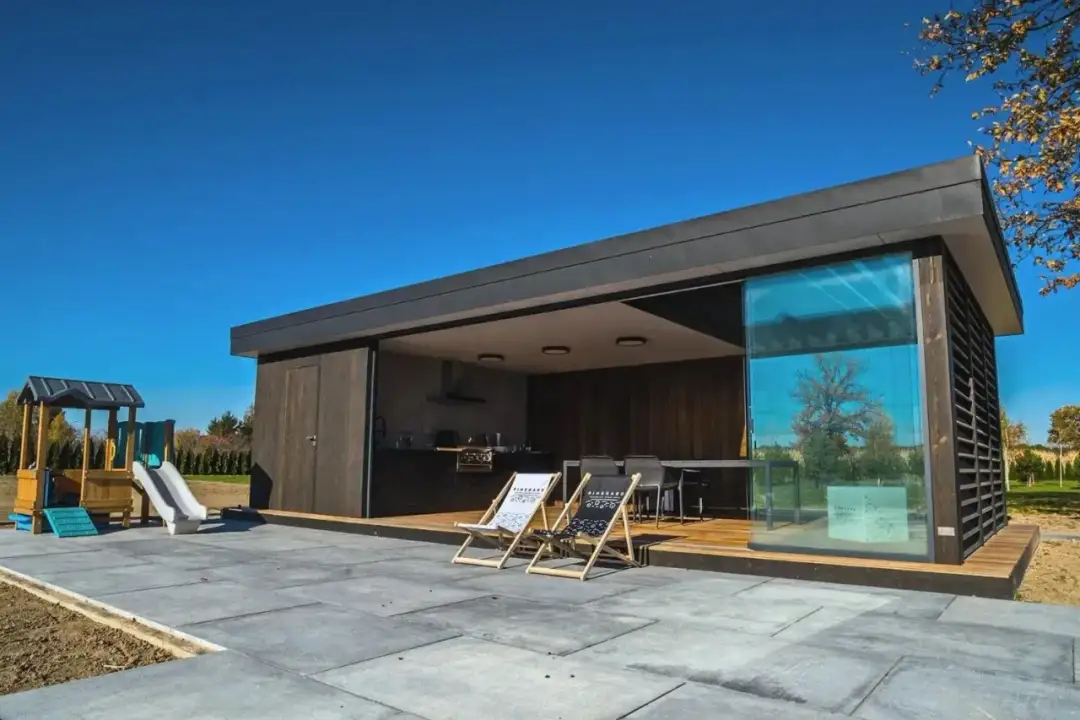 Jak zrobić podłogę w altanie? Praktyczny poradnik krok po kroku