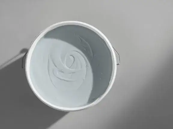 Czym malować gips: najlepsze farby i techniki - poradnik