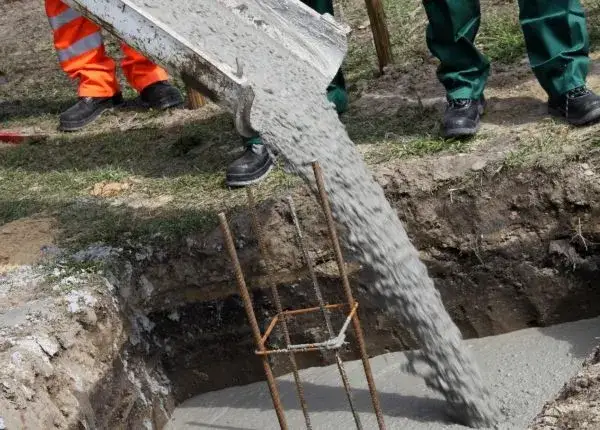 Jak przewieźć beton bez strat jakości - kluczowe informacje i porady