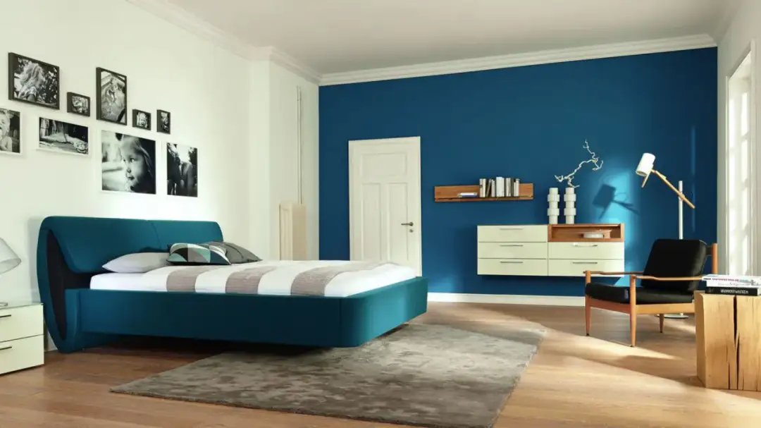Jak pomalować ściany w sypialni: proste kroki, kolory i błędy, których unikać