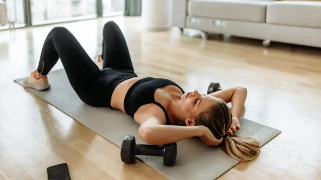 Jak prawidłowo regenerować się po treningu: Porady dla sportowców