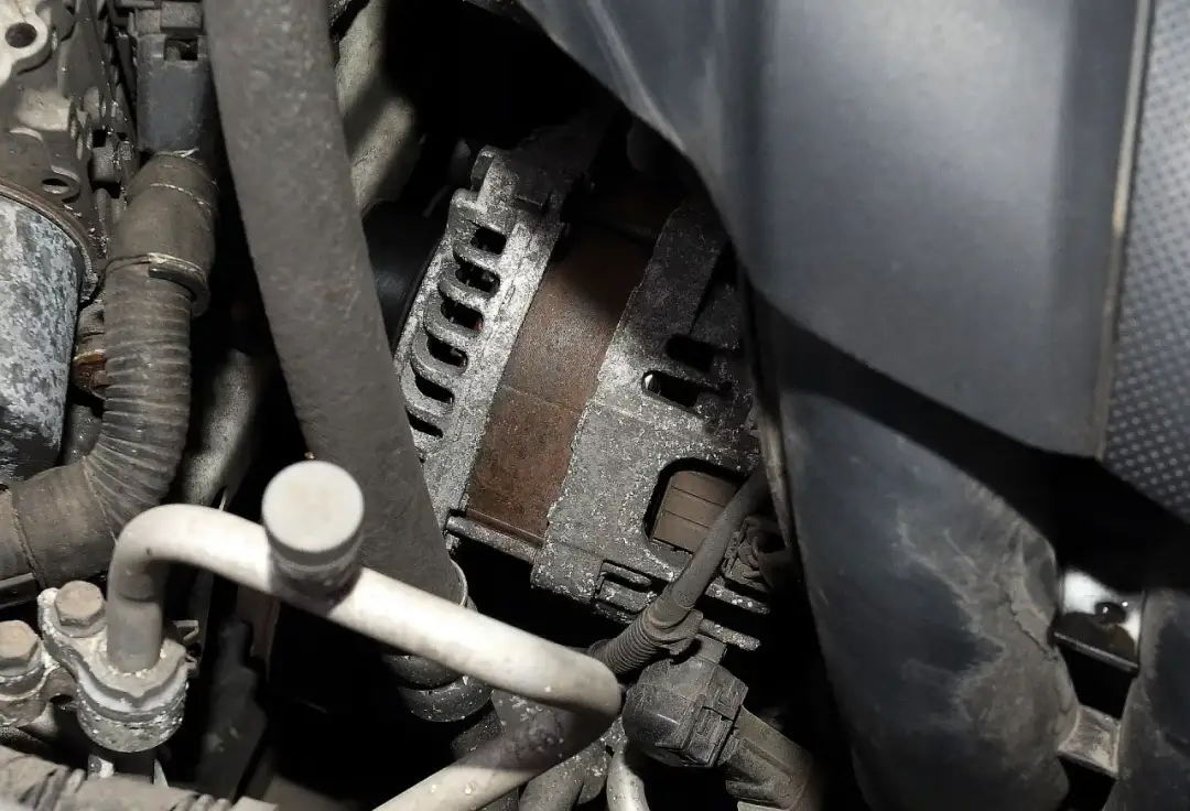 Ile kosztuje wymiana alternatora? Ceny mogą Cię zaskoczyć!