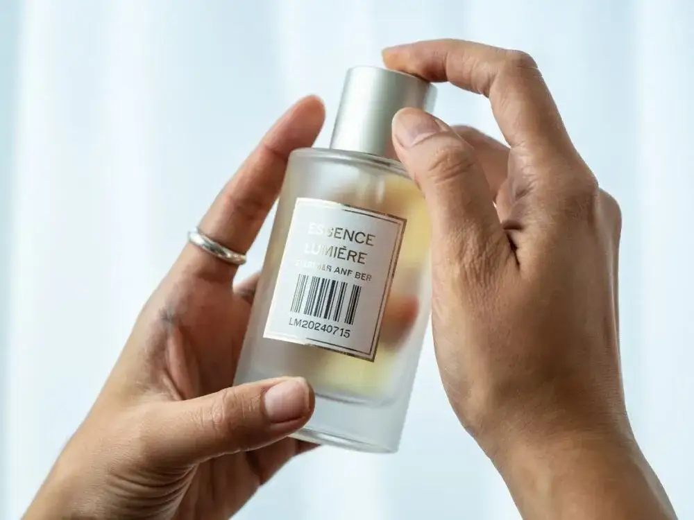 Perfumy na lotnisku: Oryginalne czy podróbka? Sprawdź!