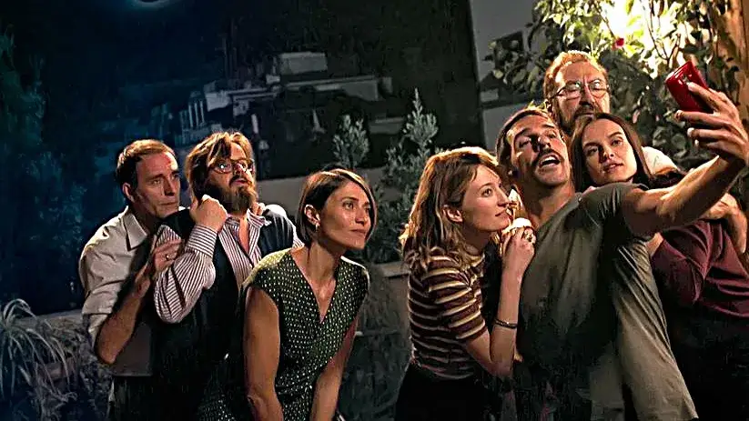 Film jak kłamie w dobrym towarzystwie – odkryj sekrety przyjaźni