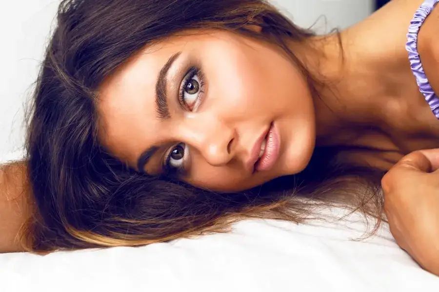 Śniada cera – co to jest i jak ją rozpoznać wśród innych typów