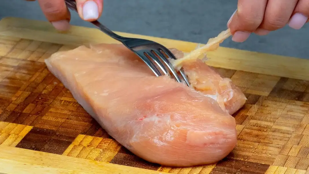 Jak oczyścić pierś z kurczaka i uniknąć trudności w kuchni