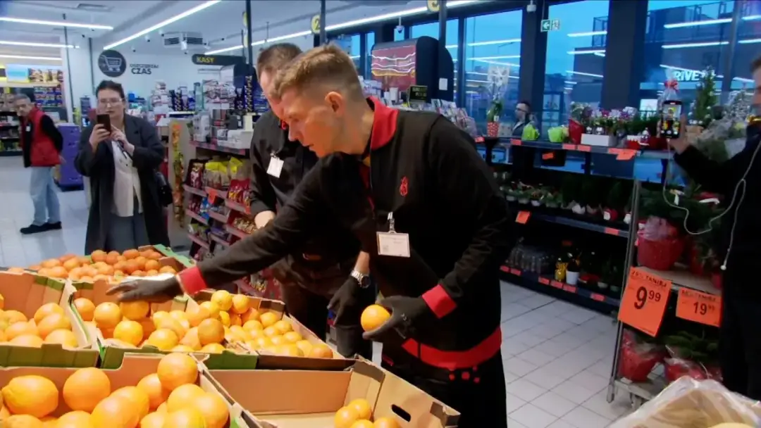 Gdzie Petru? Zaskakujące fakty o jego pracy w Biedronce w Warszawie