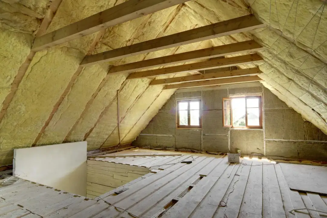 Ile kosztuje wełna na poddasze? Cennik 2024 + dotacje