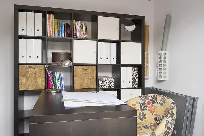 Jak przerobić regał Kallax na funkcjonalne meble, które zaskoczą