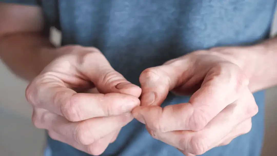 Objawy nerwicy u dorosłych: Jak rozpoznać sygnały lęku?