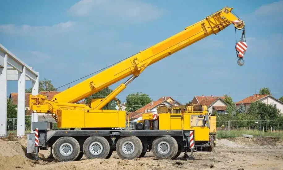 Ile kosztuje wynajem dźwigu? Poznaj ukryte koszty i ceny w miastach