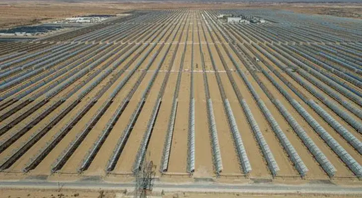 Elektrownia słoneczna Ashalim: klucz do energii odnawialnej w Izraelu