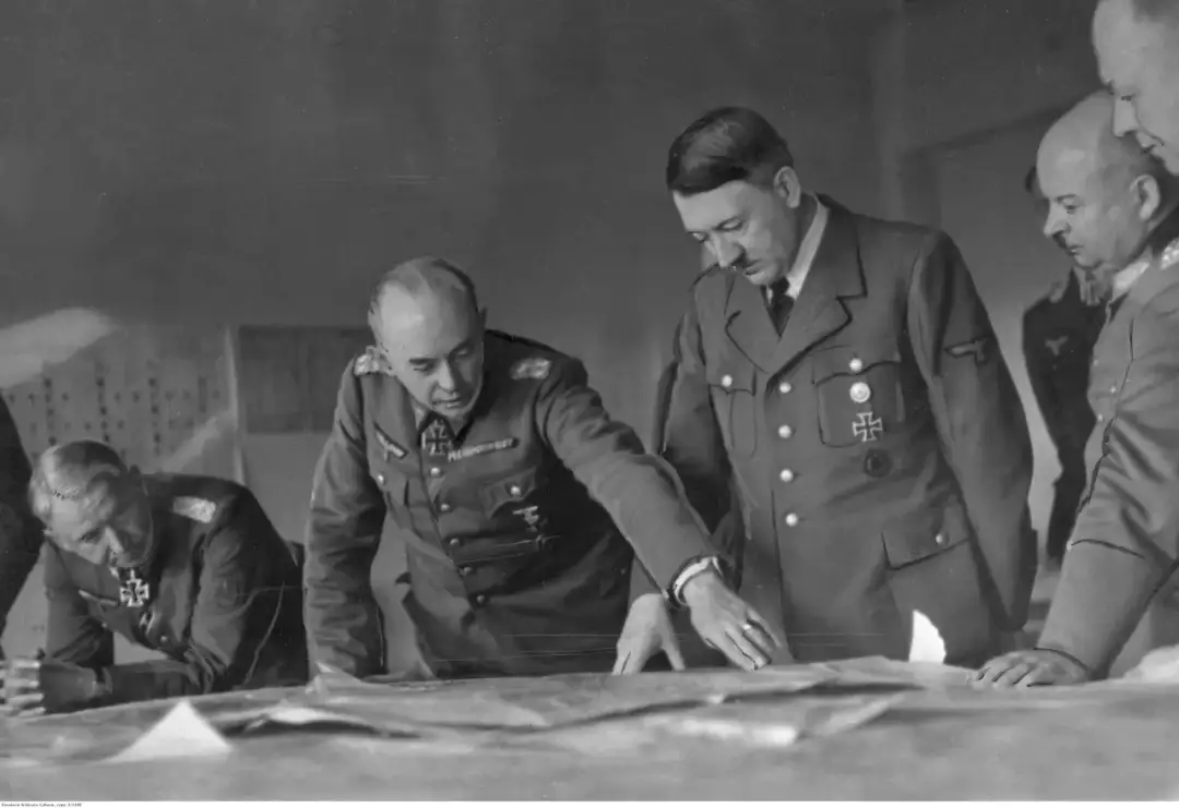 Kiedy Hitler doszedł do władzy i jakie miało to konsekwencje dla Niemiec