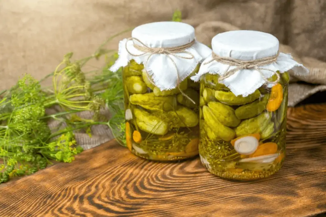 Czy ogórki konserwowe tuczą? Dowiedz się, co naprawdę wpływa na wagę