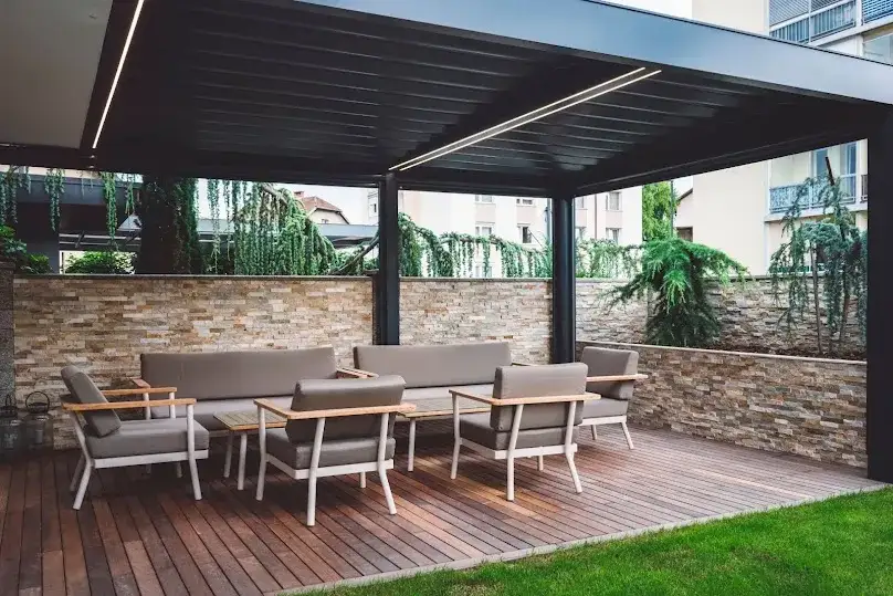 Jak położyć taras drewniany: najważniejsze wskazówki krok po kroku