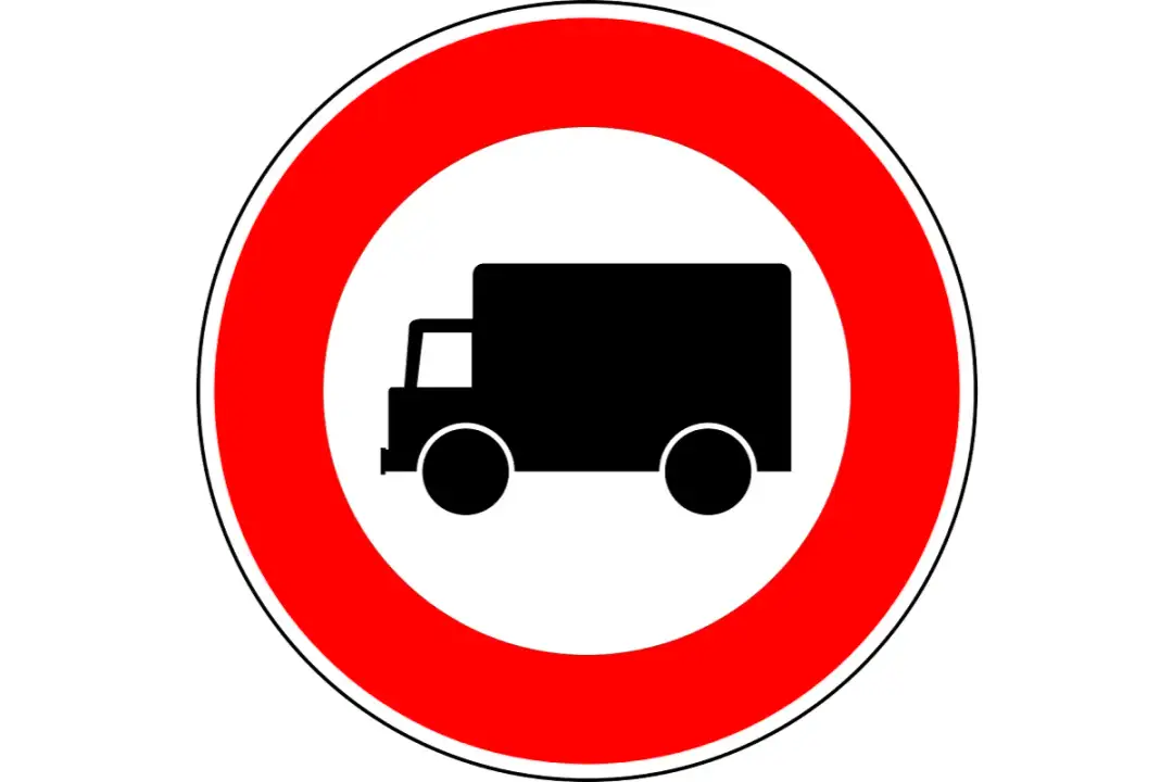 Zakaz dla ciężarówek: Kogo nie obowiązuje? Oto kluczowe wyjątki