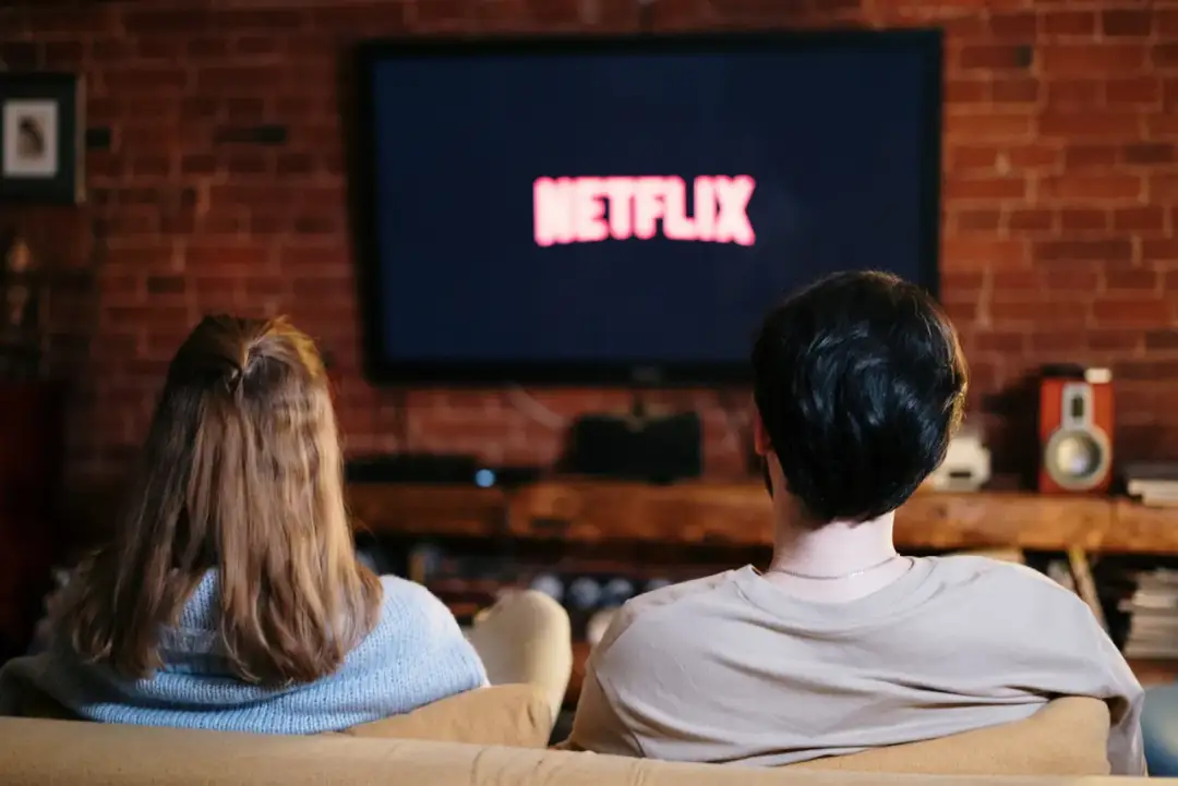 Ile GB zużywa Netflix? Sprawdź, jak ograniczyć dane podczas oglądania