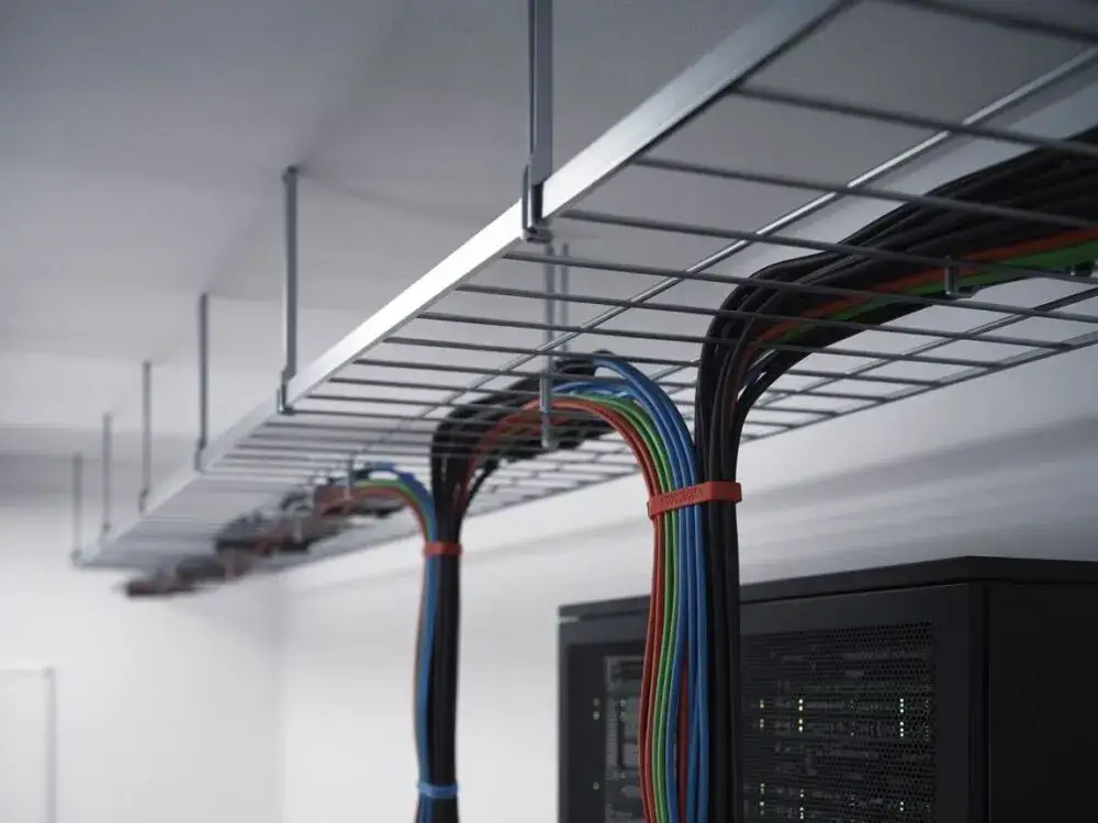 Jak przeciągnąć kabel w suficie podwieszanym bez zbędnych trudności